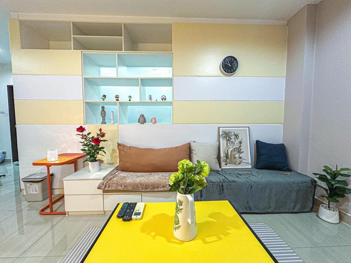 Wisdom Burg Bangsaen, Pool, Gym Aparthotel Ban Rong Khoei Exterior foto